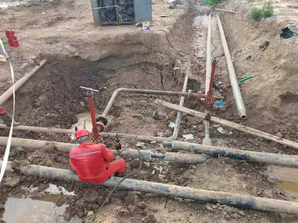 石油管道带压开孔